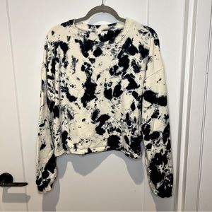 Le Lis Tie-Dye Crop Sweatshirt